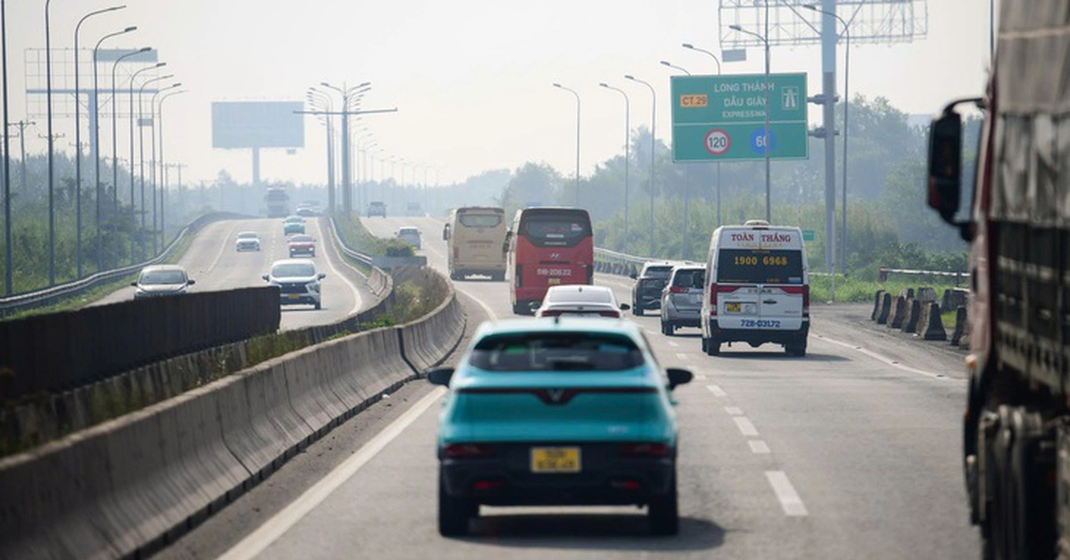 Phương án vừa khai thác vừa thi công mở rộng cao tốc TP.HCM - Long Thành để giảm kẹt xe