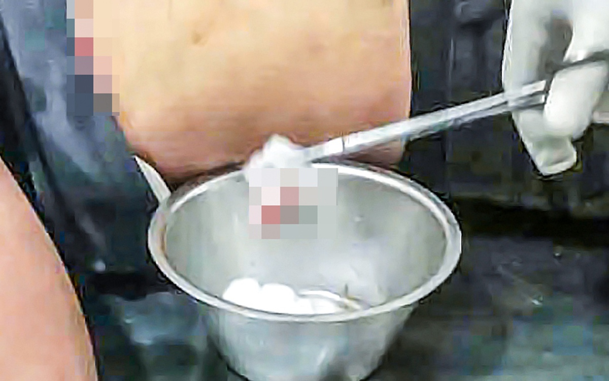 Xưng là 'người vận chuyển' rồi rút súng bắn chết người bên quốc lộ 9