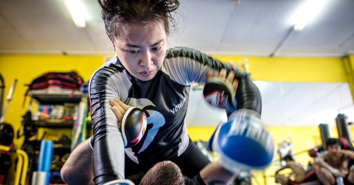 Vì sao võ MMA thu hút phái nữ?