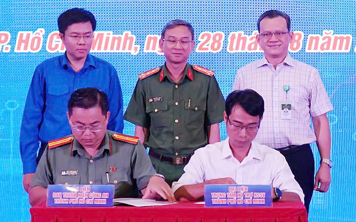Công an TP.HCM triển khai 'Tour 360' giúp học sinh, sinh viên nhận diện lừa đảo công nghệ cao