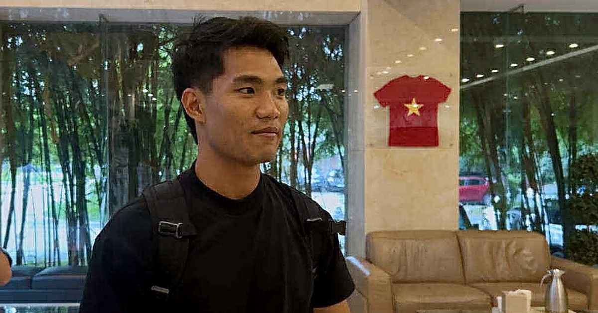 Gương mặt mới Phan Du Học lên tuyển Việt Nam thay Doãn Ngọc Tân