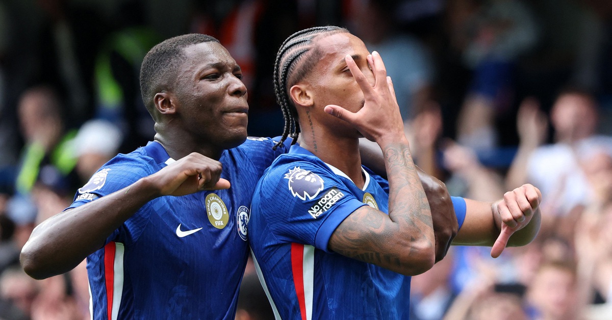 Chelsea đánh bại Fulham trong trận cầu nhiều tranh cãi