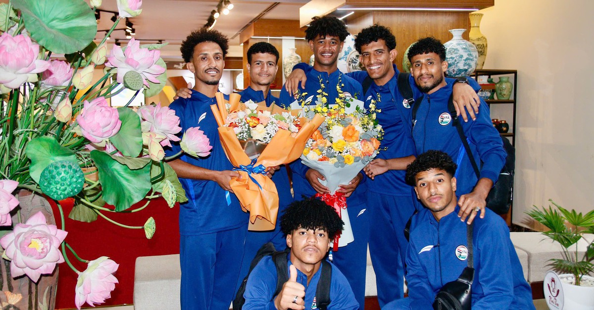 Đối thủ cạnh tranh trực tiếp với U23 Việt Nam đi tập ngay khi đến Việt Trì