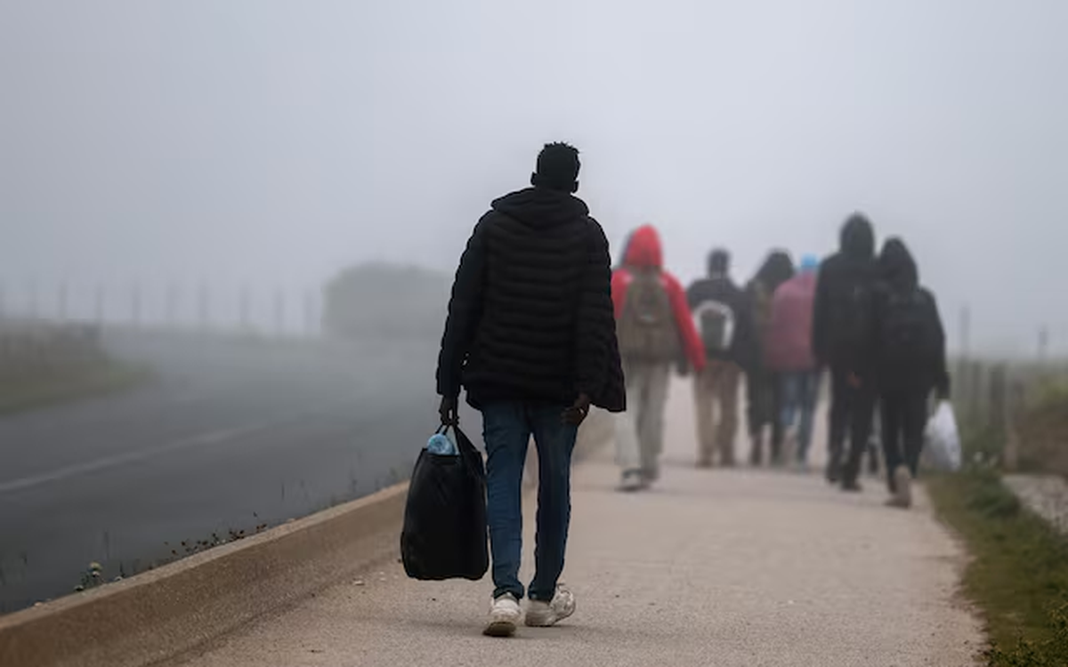 Anh có thể bỏ tù người quảng cáo dịch vụ nhập cư trái phép