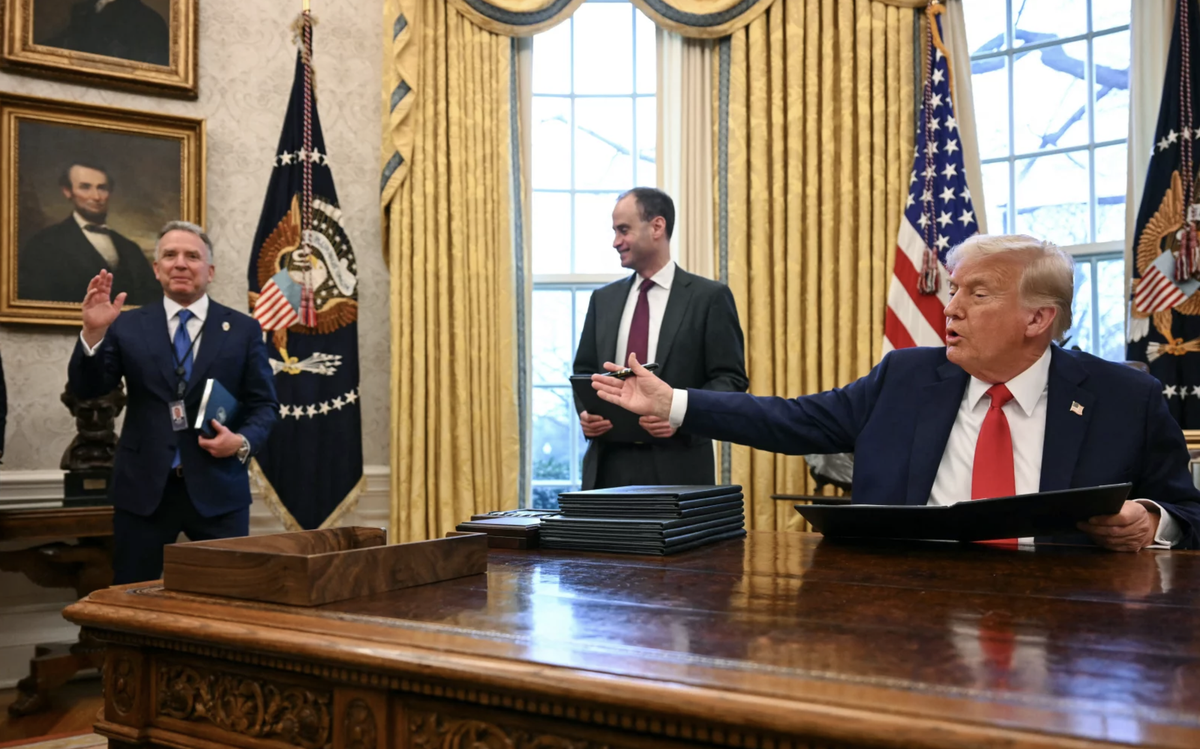 Ông Trump cử đặc phái viên tới Matxcơva trước hạn chót trừng phạt Nga