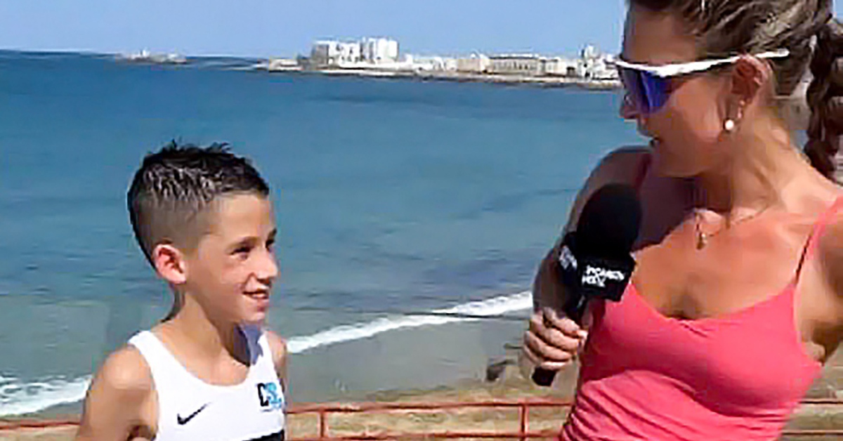 Cậu bé 10 tuổi chạy 25km như người lớn gây tranh cãi