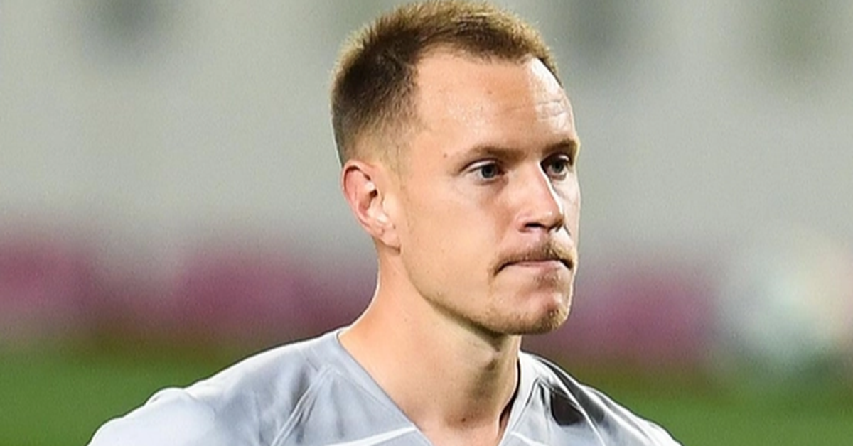 Barcelona khởi kiện thủ thành Ter Stegen