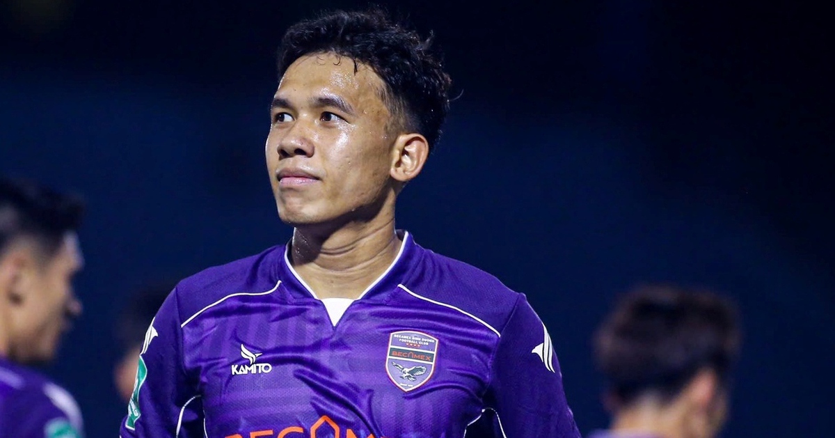 HLV Anh Đức kéo Minh Khoa ở lại từ Công An Hà Nội