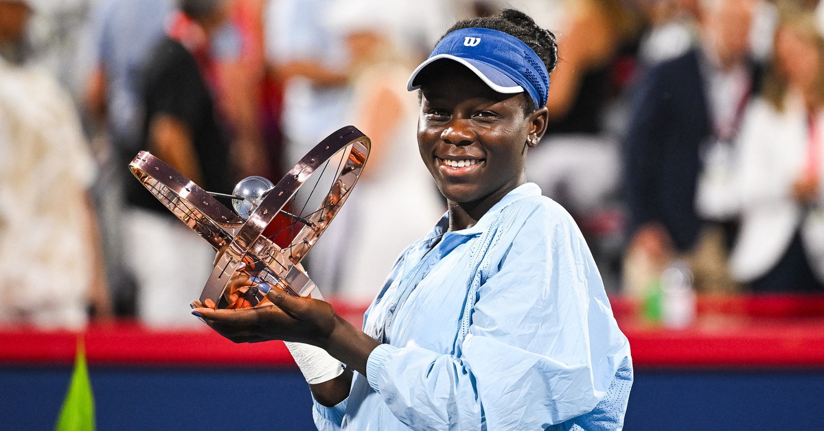 Tay vợt 18 tuổi hạ 4 cựu vô địch Grand Slam để đăng quang giải Canada mở rộng