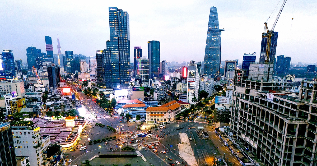 HCM City: Toward Becoming Vietnam's Financial 'Silicon Valley'