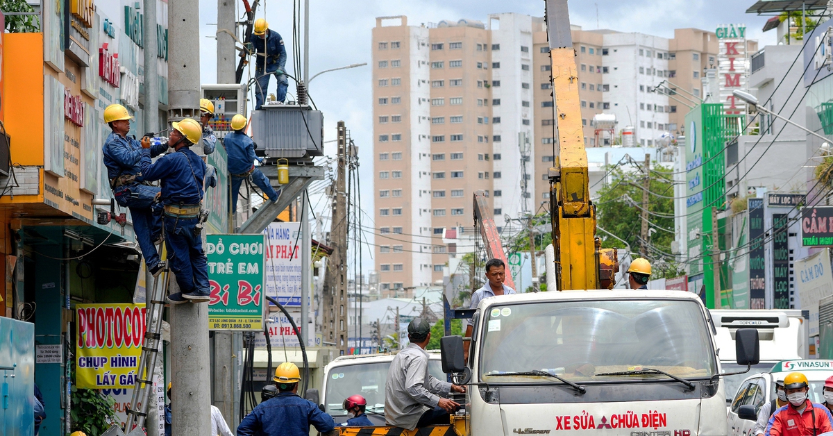Phân bổ khoản lỗ 44.792 tỉ đồng vào giá điện: Cần tách bạch, làm rõ các khoản lỗ