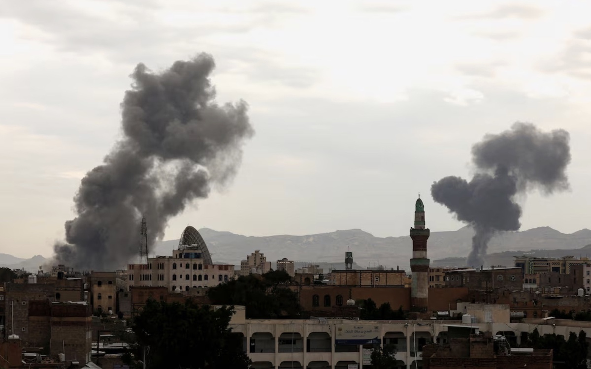 Sau Qatar, Israel tiếp tục không kích mục tiêu quân sự của Houthi ở Yemen