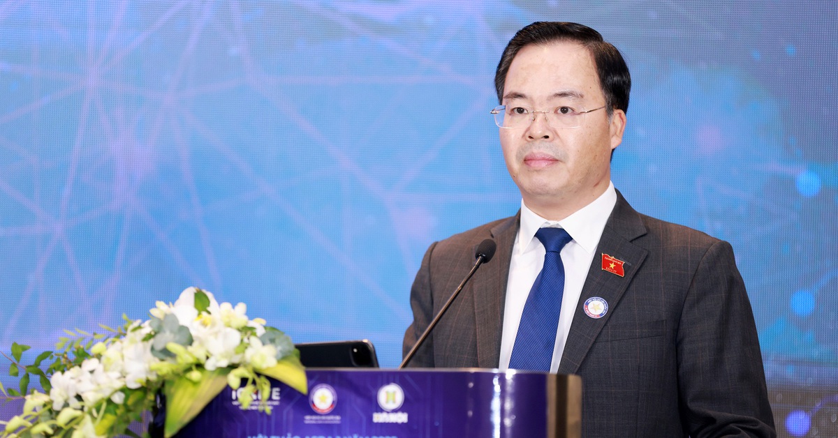 Việt Nam muốn dẫn đầu Đông Nam Á về AI, cần sớm ban hành luật