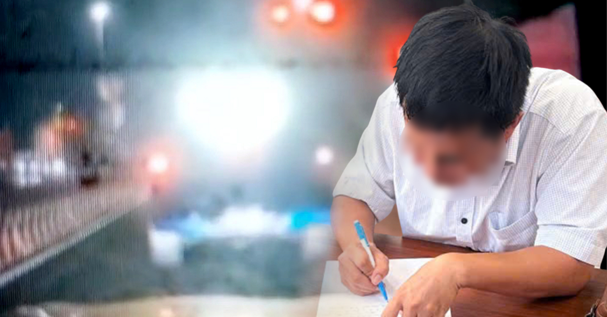 Lắp đèn 'siêu sáng' và vượt đèn đỏ, tài xế xe bán tải bị phạt hơn 20 triệu