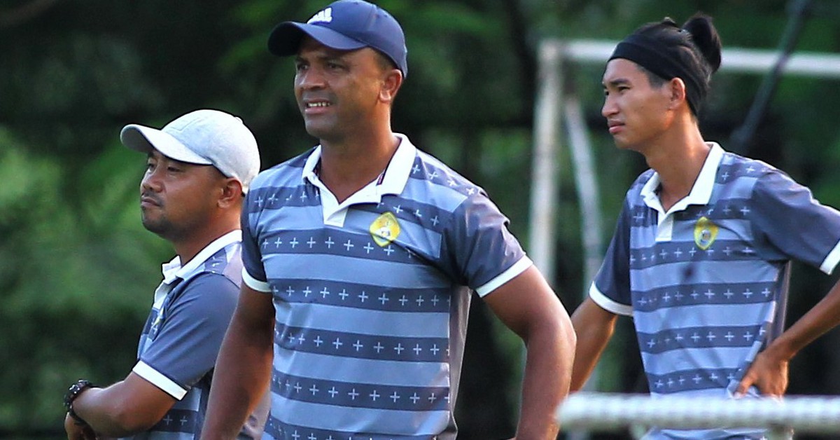 CLB Bóng đá Gia Định 2 lần 'buông' Giải hạng nhất