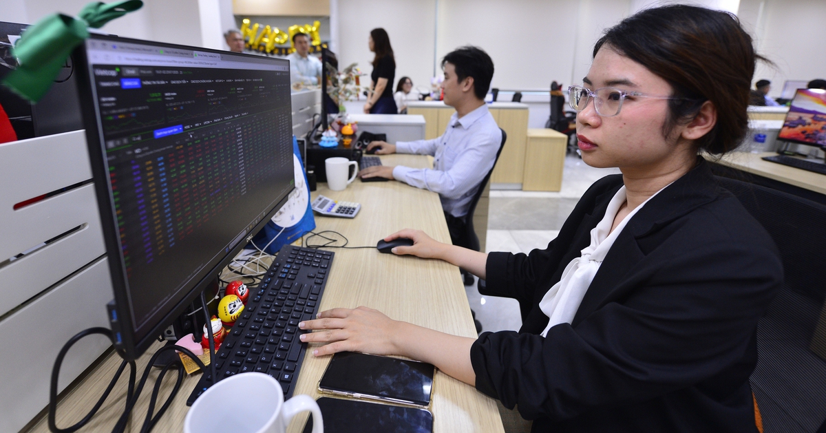 Hàng loạt điểm mới gỡ nút thắt thị trường chứng khoán, thúc đẩy nâng hạng