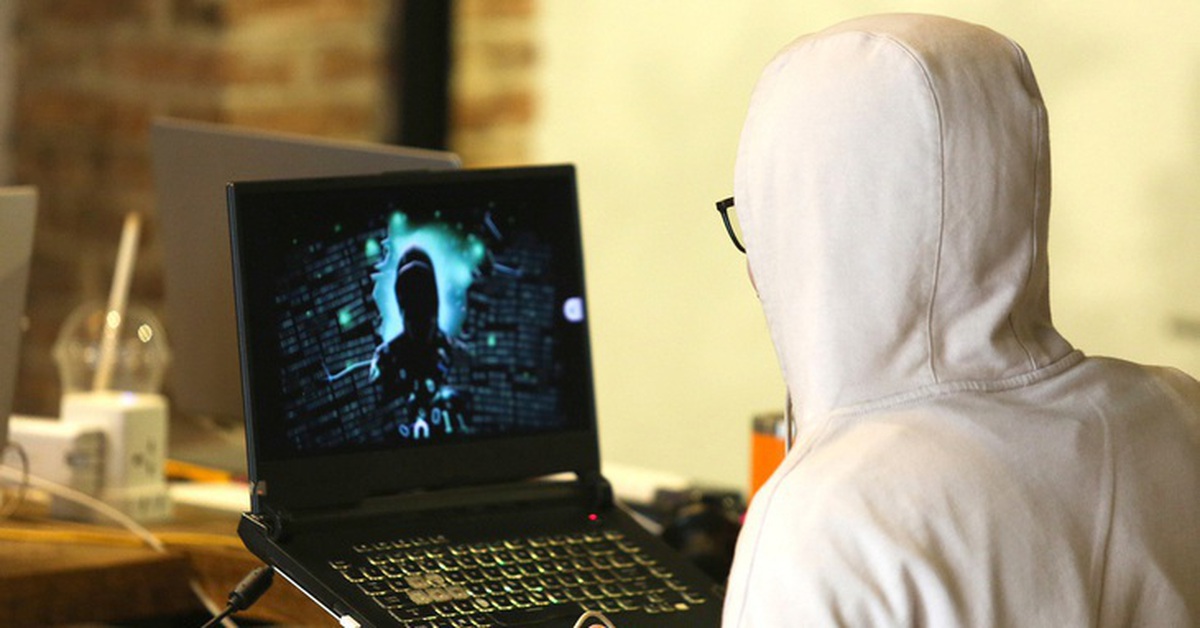 Công an TP.HCM cảnh báo chiêu lừa "đổi thẻ, khóa thẻ, rút tiền" sau sự cố CIC