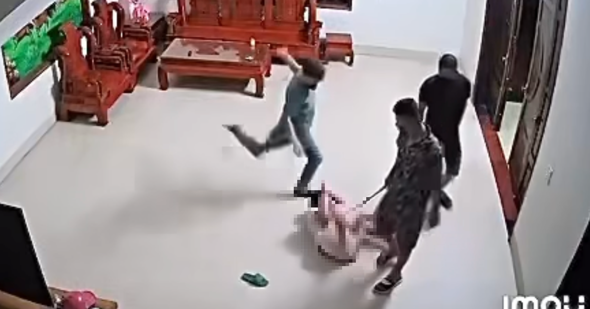 3 thanh niên xông vào nhà đấm đá người phụ nữ đến nhập viện