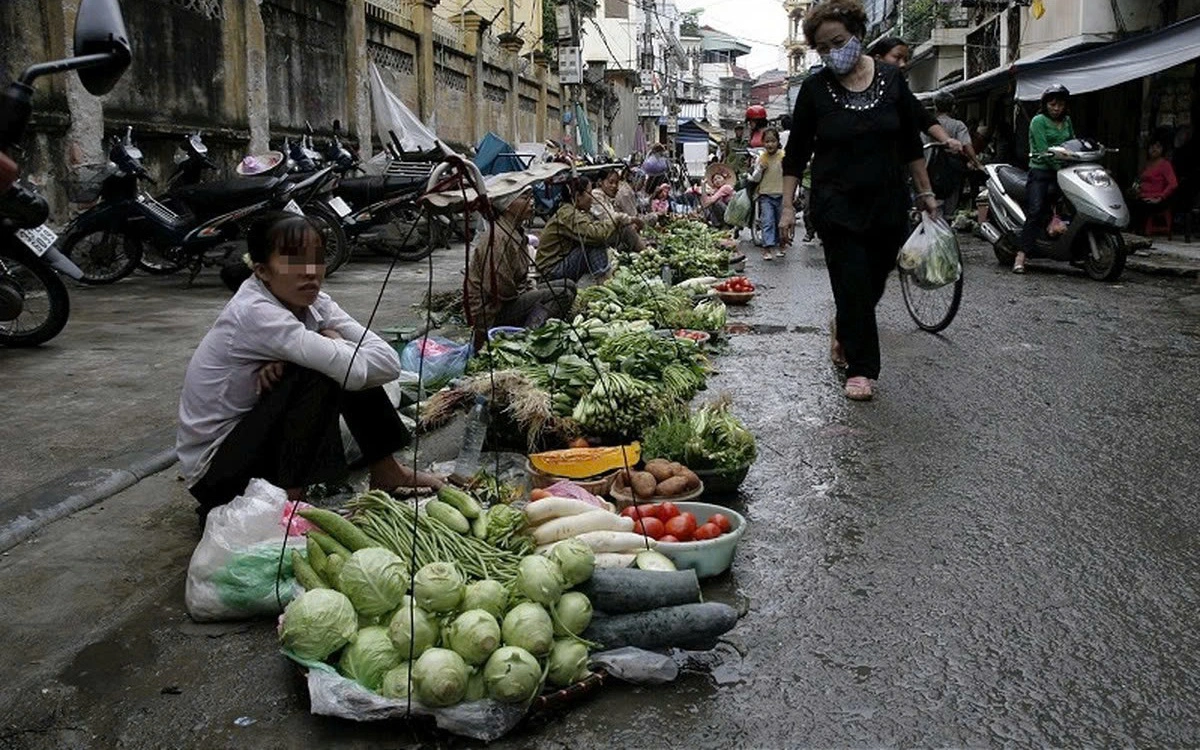 Lãnh đạo Hà Nội: Nhiều địa phương không thực hiện chỉ đạo về dẹp chợ 'tạm', chợ 'cóc'