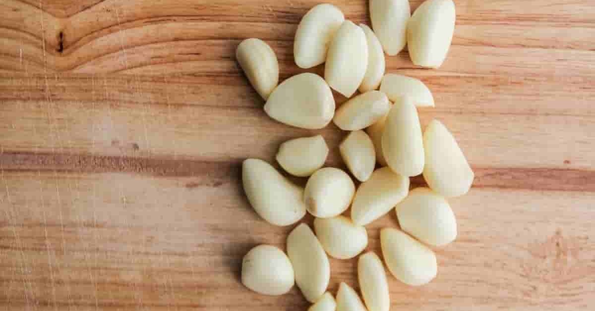 Ăn tỏi sống mỗi tối có giúp thanh lọc máu và tăng cường sức khỏe tim mạch?