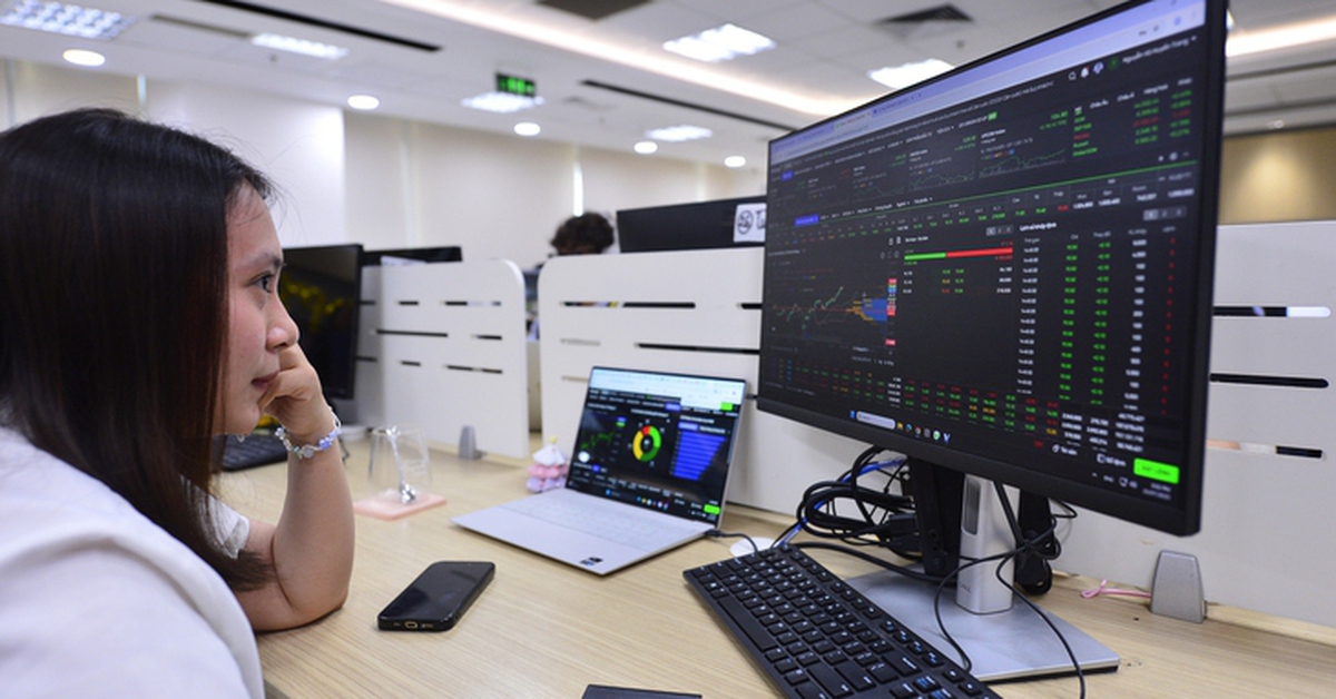 Nhân viên công ty chứng khoán nào mang về 'bộn tiền' nhất