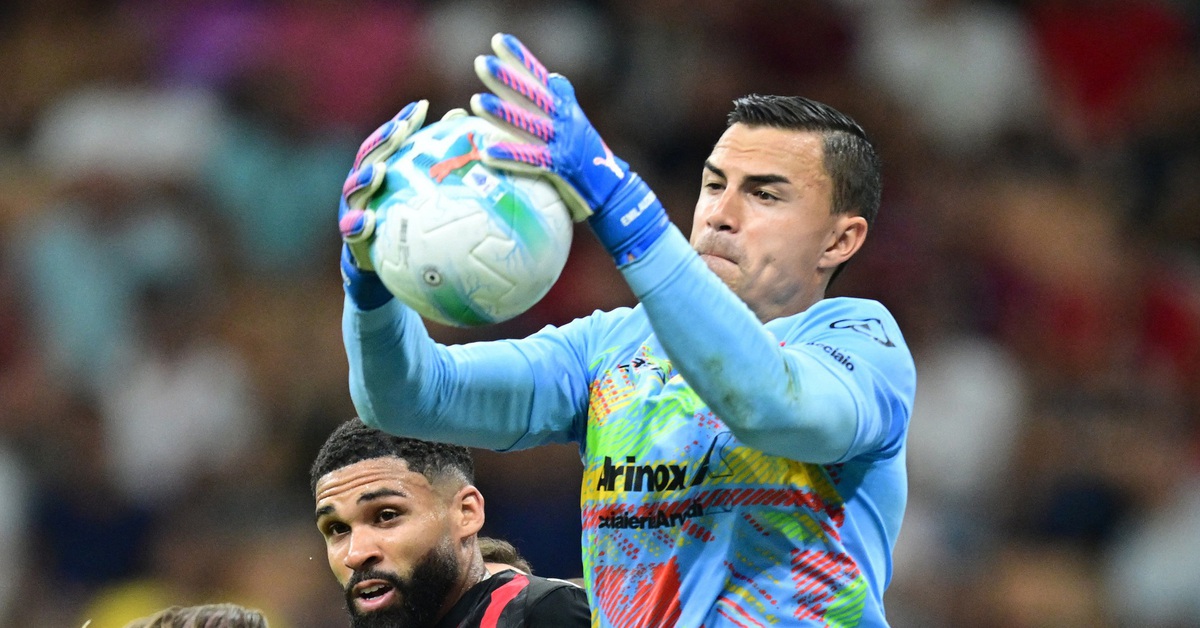 Thủ môn tuyển Indonesia lập thành tích đáng nể ở Serie A