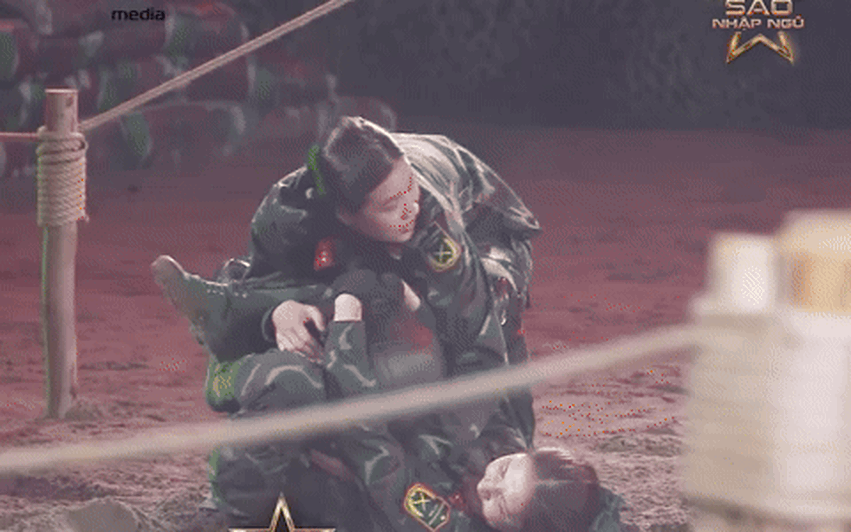 Sao nhập ngũ: Hòa Minzy 'ngầu tột độ', hình ảnh Độ Mixi bị cắt nhiều