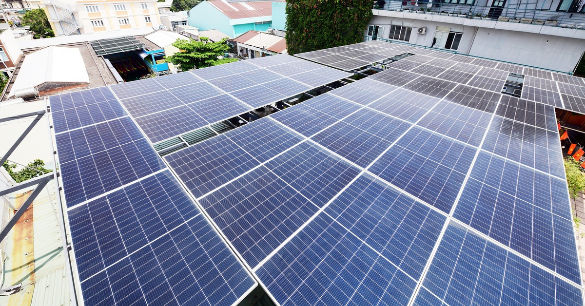 Chi phí tự làm cao, người dân ngóng hỗ trợ lắp điện mặt trời áp mái