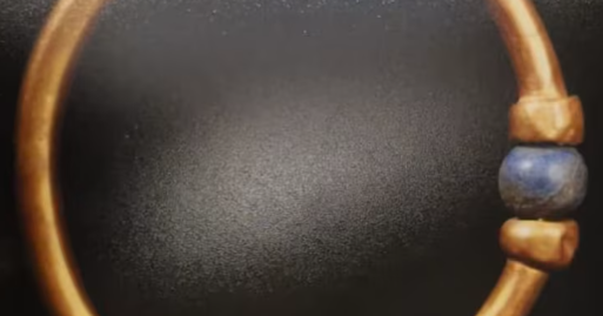 Vòng tay 3.000 năm của Pharaoh Ai Cập biến mất bí ẩn ngay trong bảo tàng