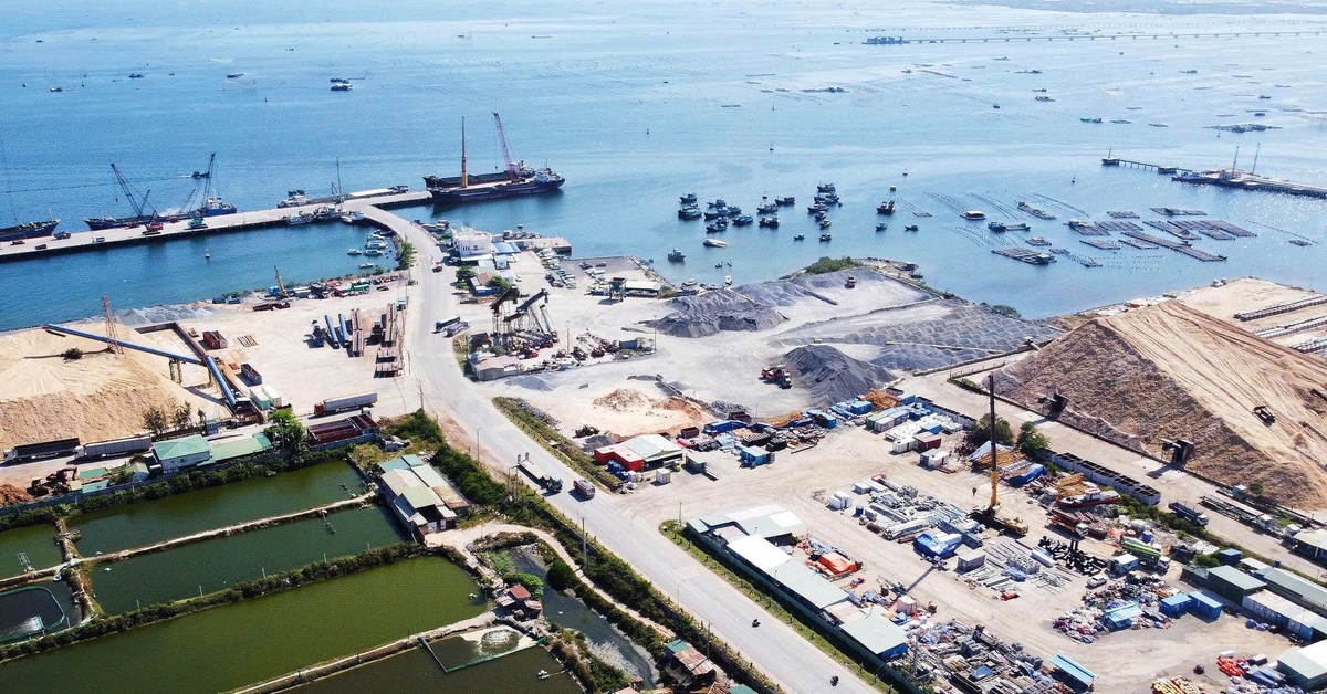 Khánh Hòa phê duyệt dự án lấn biển để xây kho xăng dầu và nhiên liệu bay