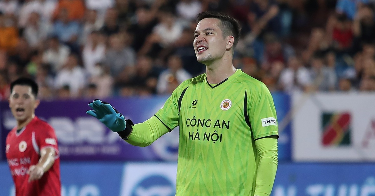 Đội Công An Hà Nội thoát thua sau 2 sai lầm nghiêm trọng của Nguyễn Filip