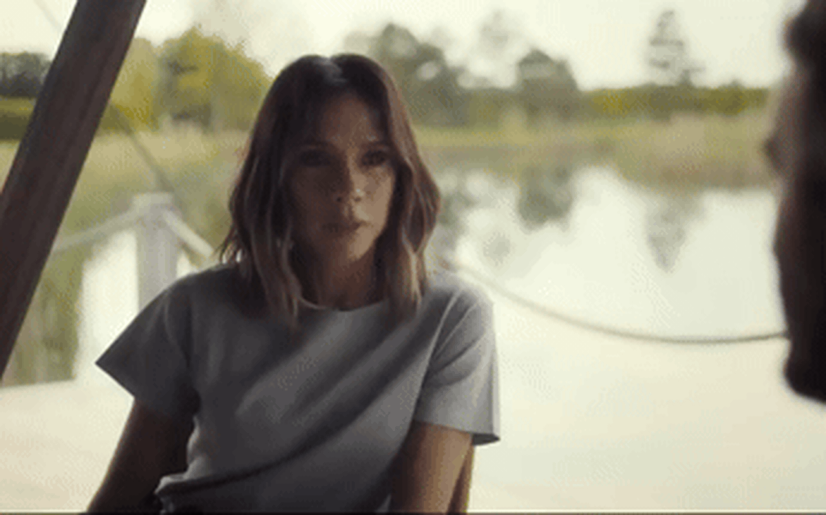 Victoria Beckham bật khóc vì kinh doanh thua lỗ, áp lực thành công