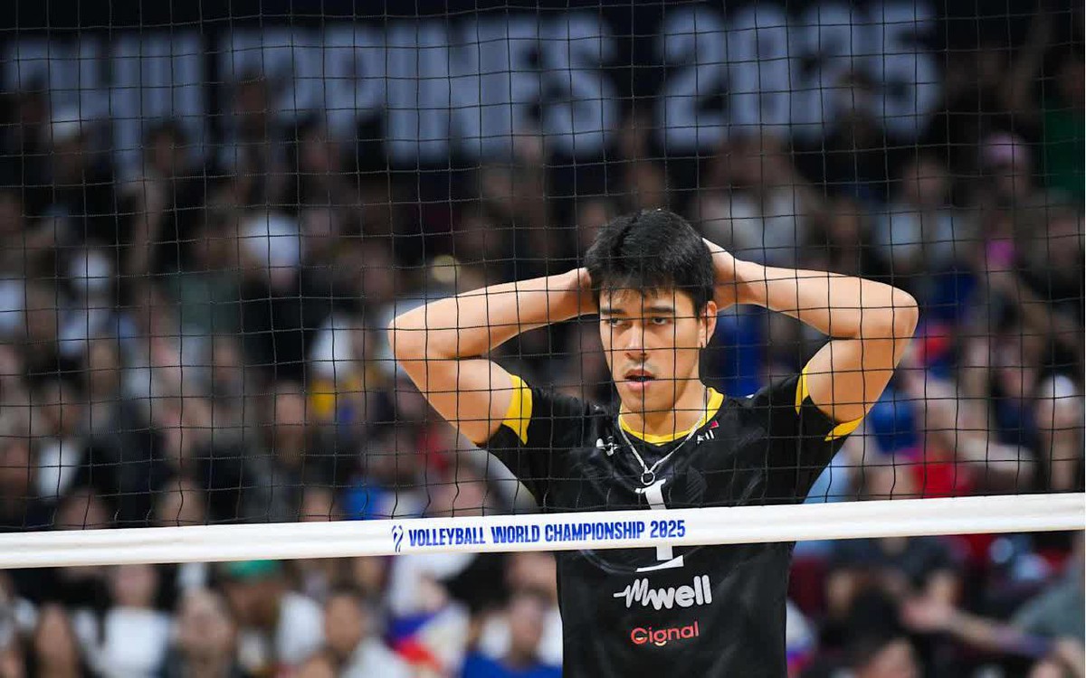 Tuyển bóng chuyền Philippines gục ngã đau đớn 'trước cửa thiên đường'