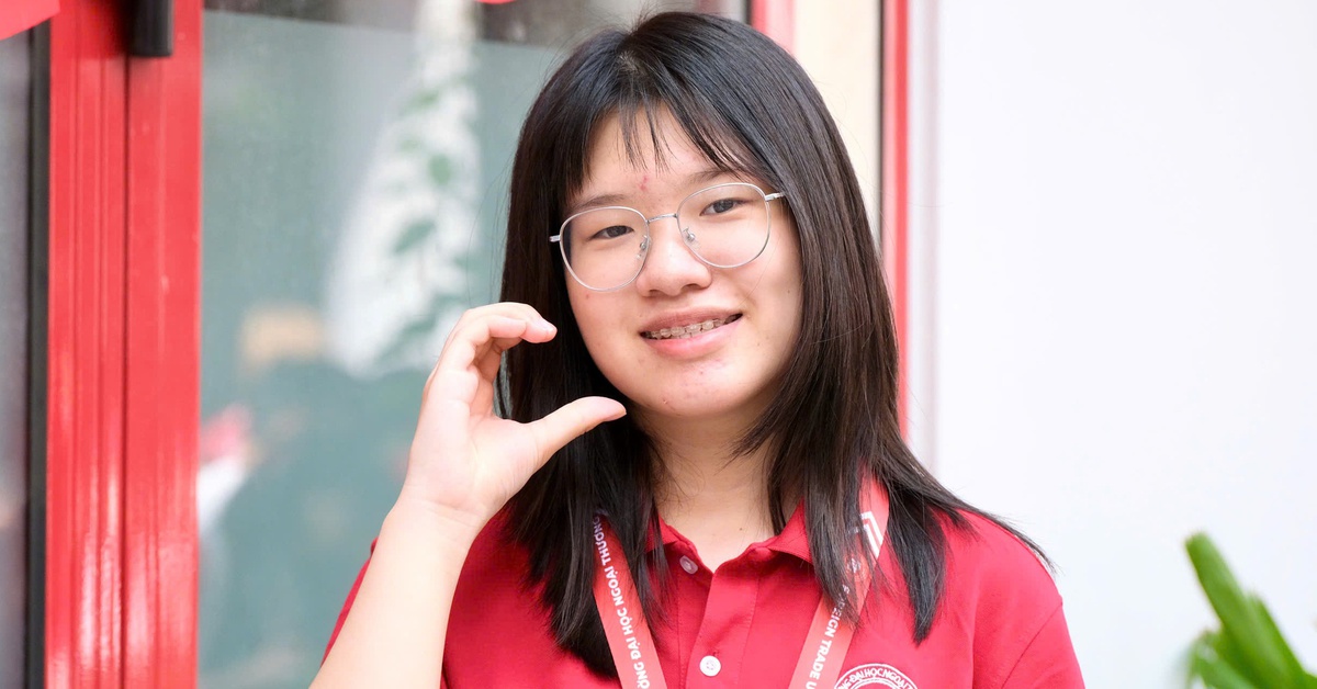 Hai lần trở thành thủ khoa của nữ sinh trường làng