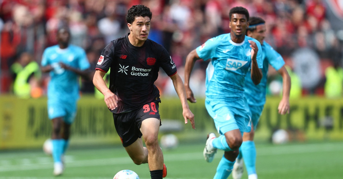 Cầu thủ gốc Việt đắt giá nhất thế giới lần đầu ra sân ở Champions League