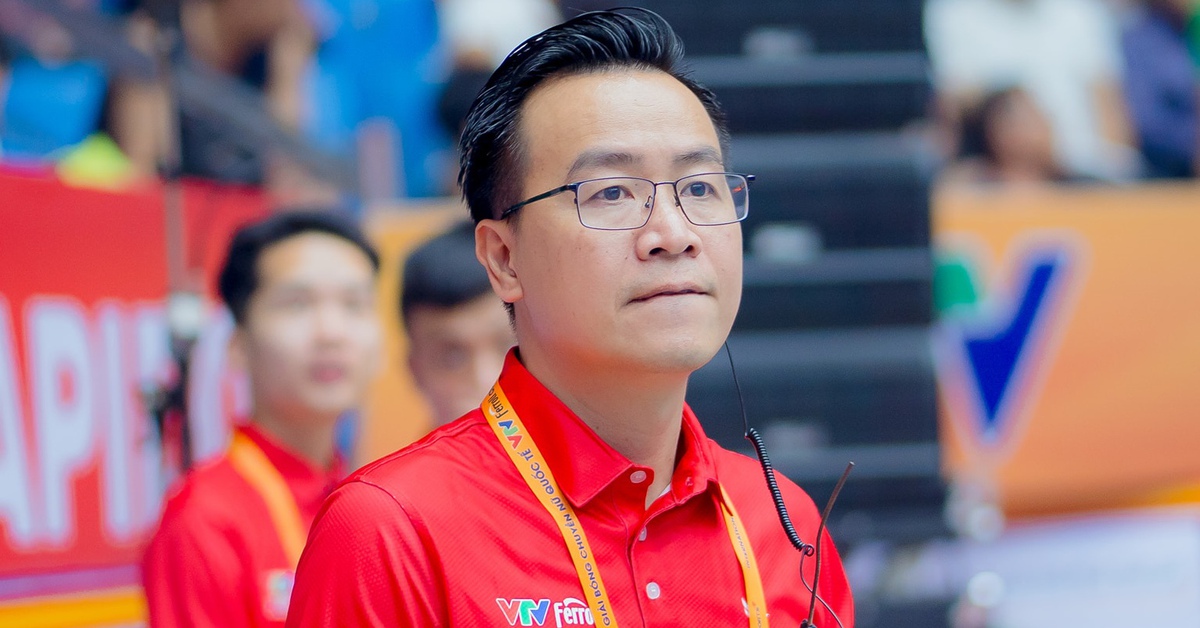 Bình luận viên Tạ Biên Cương rời VTV