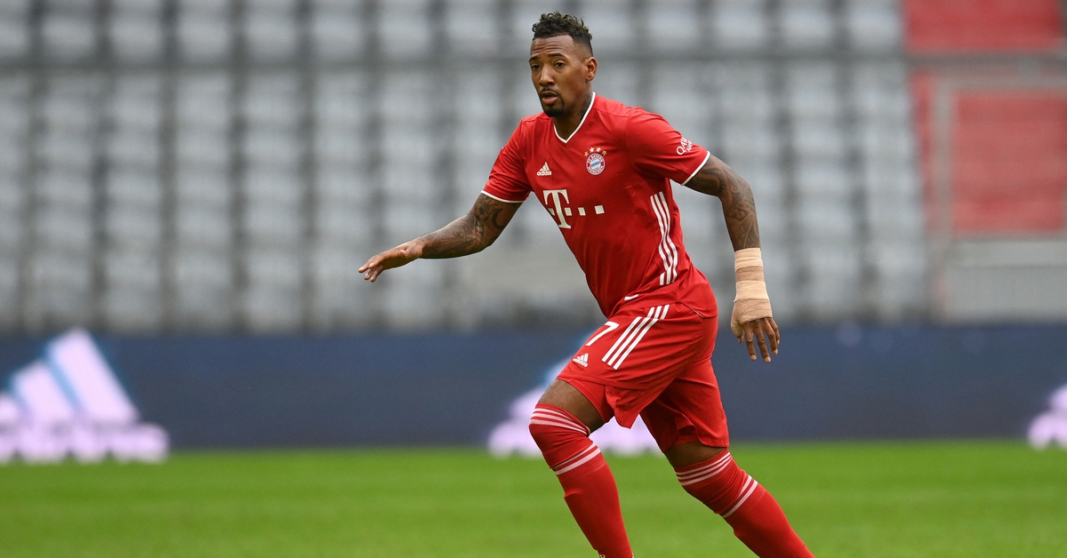 Bị hủy hợp đồng chỉ sau 3 trận, nhà vô địch World Cup tuyên bố giải nghệ