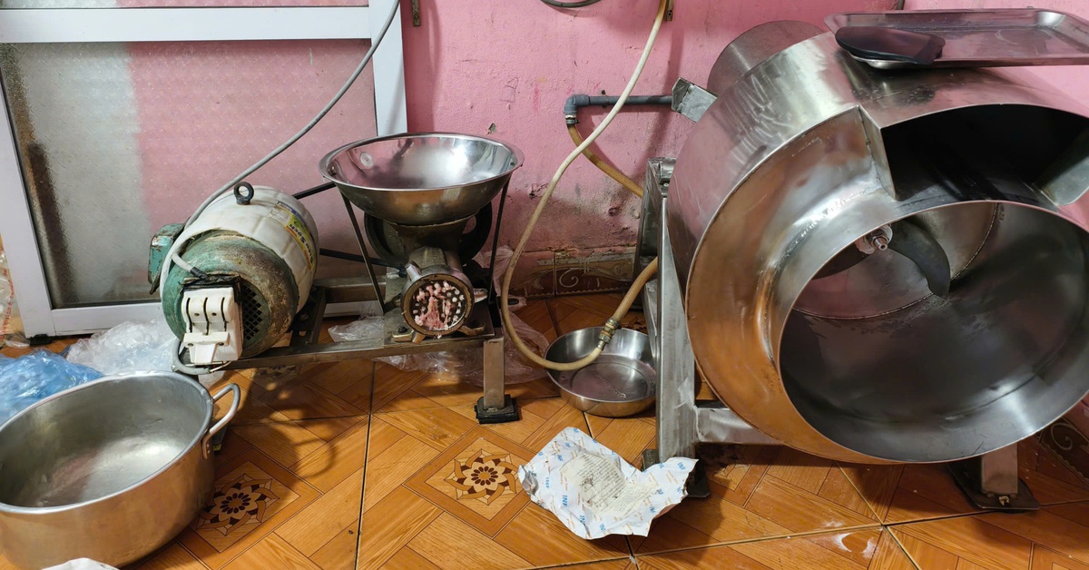 Cho hàn the vào giò, chả, một người bị khởi tố