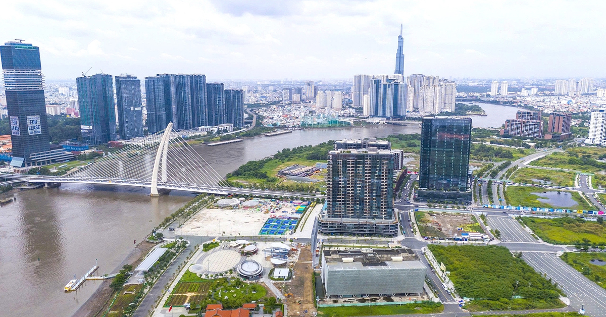 Xây dựng trung tâm tài chính ở Việt Nam: Chưa thành 'hổ' vẫn tạo được đột phá