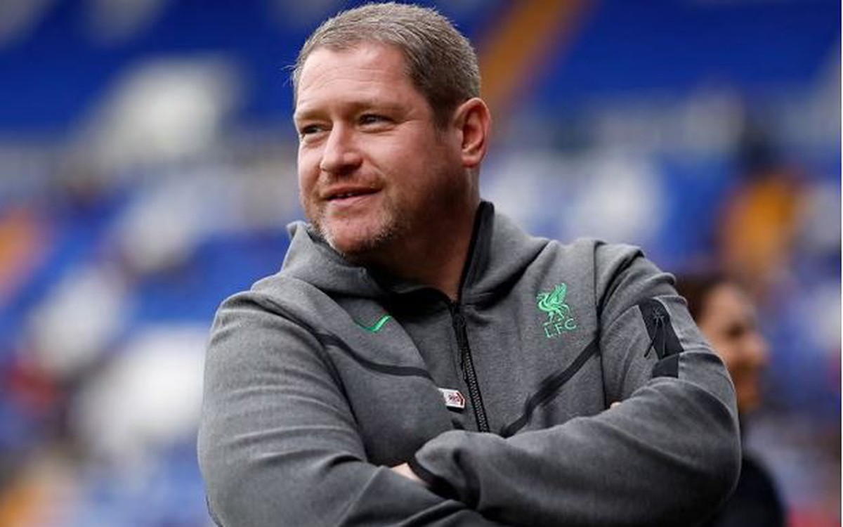 Cựu huấn luyện viên Liverpool Beard qua đời ở tuổi 47