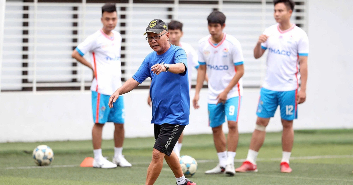 Giải bóng đá công nhân, viên chức Việt Nam 2025: Nỗi niềm của người thầy lỡ hẹn