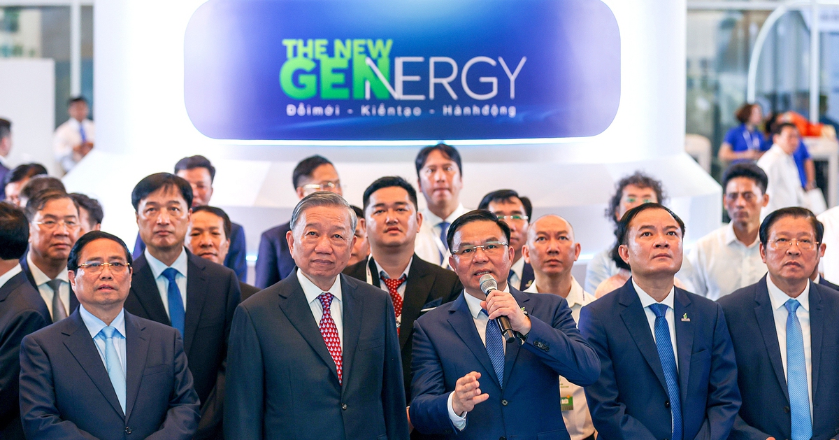 Tổng Bí thư tặng 8 chữ vàng cho tập đoàn Petrovietnam