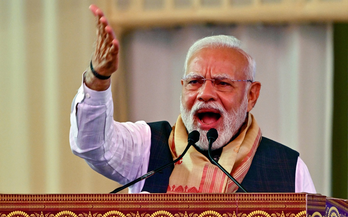 Giữa căng thẳng với Mỹ, Thủ tướng Ấn kêu gọi xài hàng nội