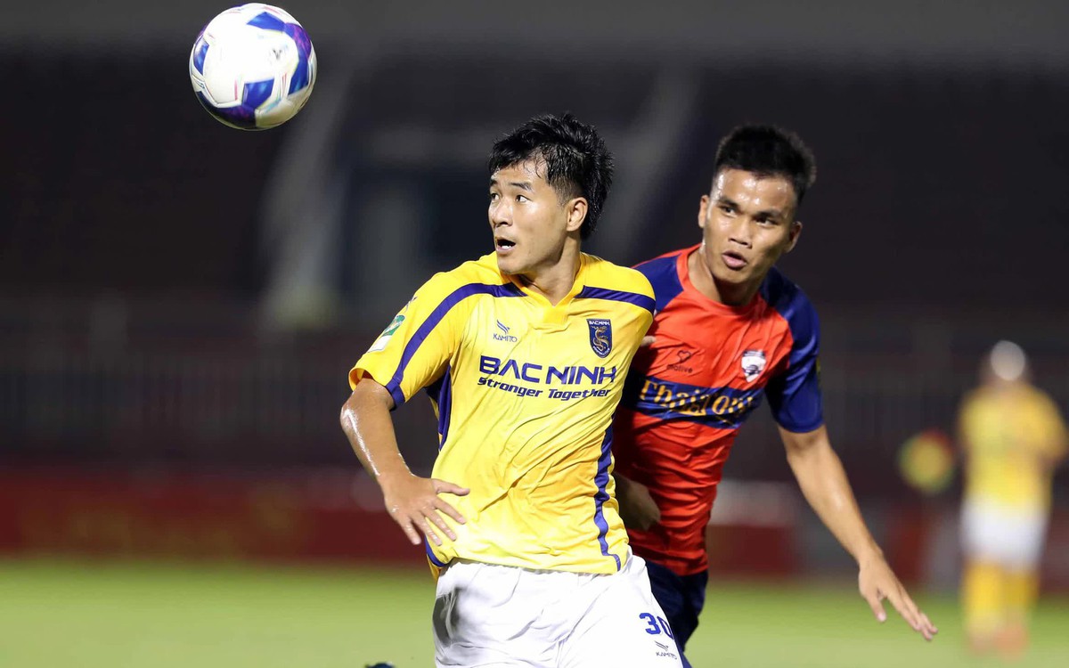 Vé thăng hạng V-League không dễ cho các đại gia