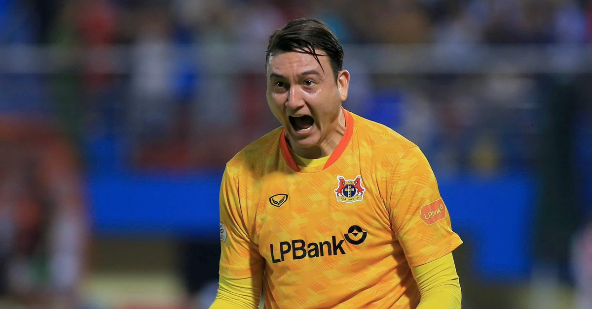 HLV CLB Ninh Bình: 'Văn Lâm là thủ môn hay nhất Việt Nam'