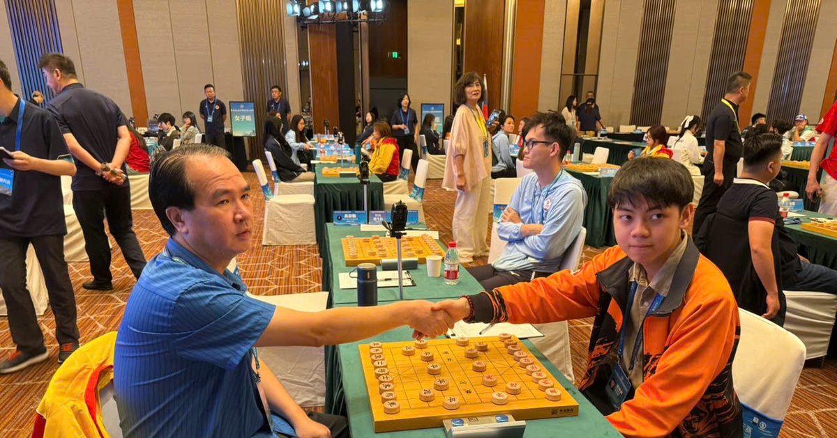 Kỳ thủ Việt Nam vươn lên dẫn đầu tại giải cờ tướng thế giới