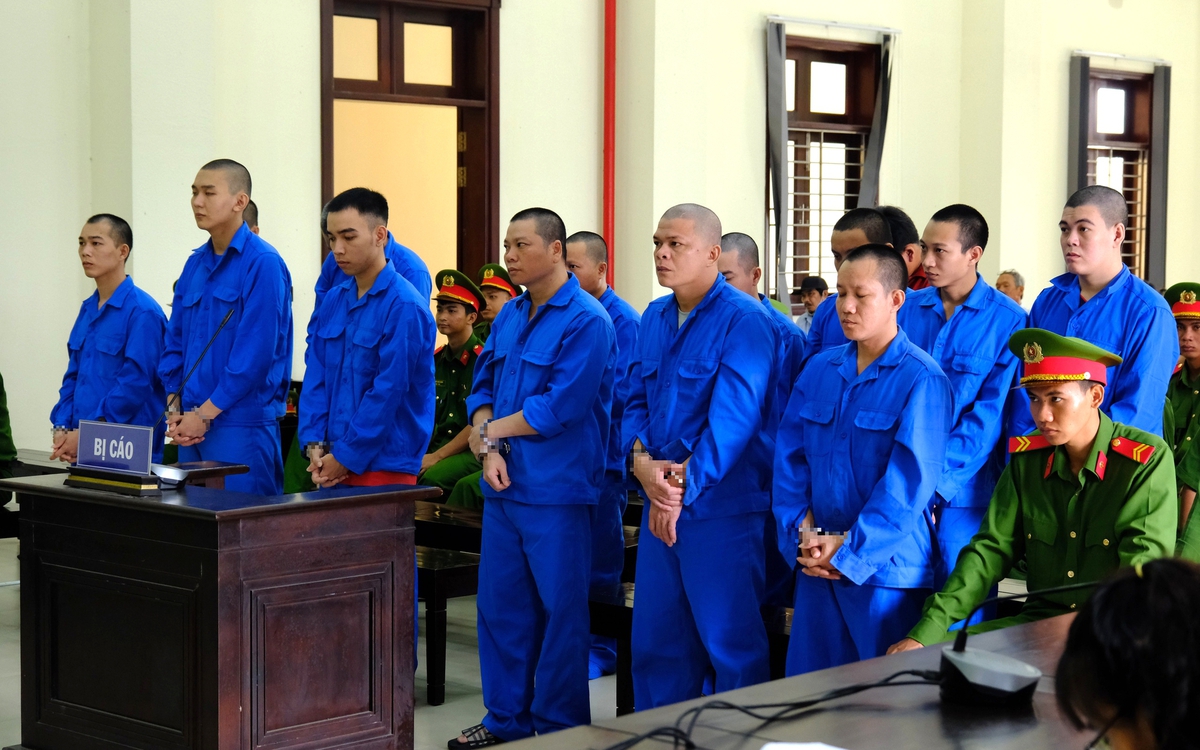 20 năm tù cho người cầm đầu nhóm rải bàn chông phá xe, cướp thuốc lá của người buôn lậu ở Tây Ninh