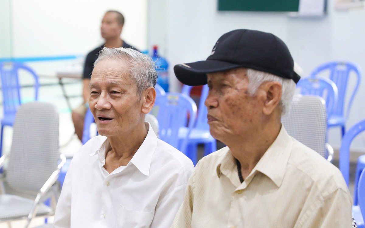 Người nhận lương hưu được đổi nơi lãnh tiền, có tốn phí không, thủ tục ra sao?