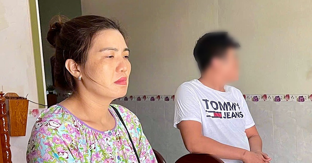 Tạm giữ 1 'má mì' điều hành mại dâm