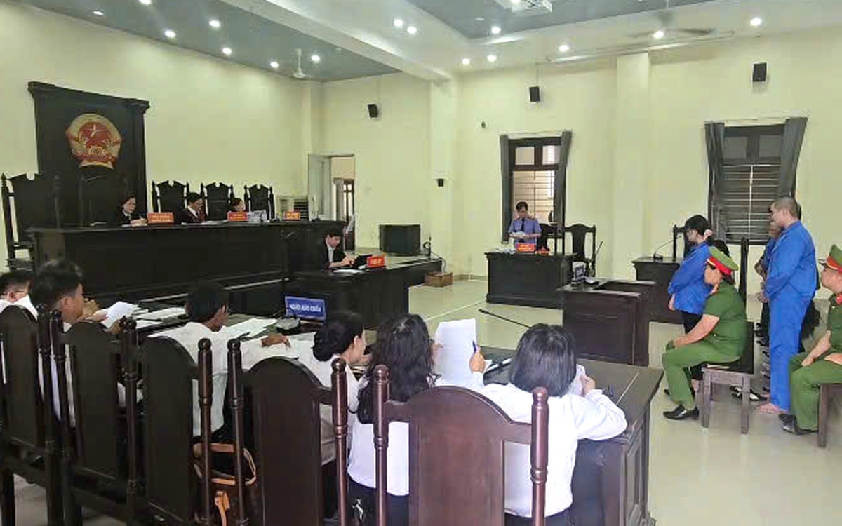 Mua nhiều người dưới 16 tuổi làm massage, thiếu nữ 16 tuổi và đồng bọn bị đề nghị từ 9 đến 15 năm tù